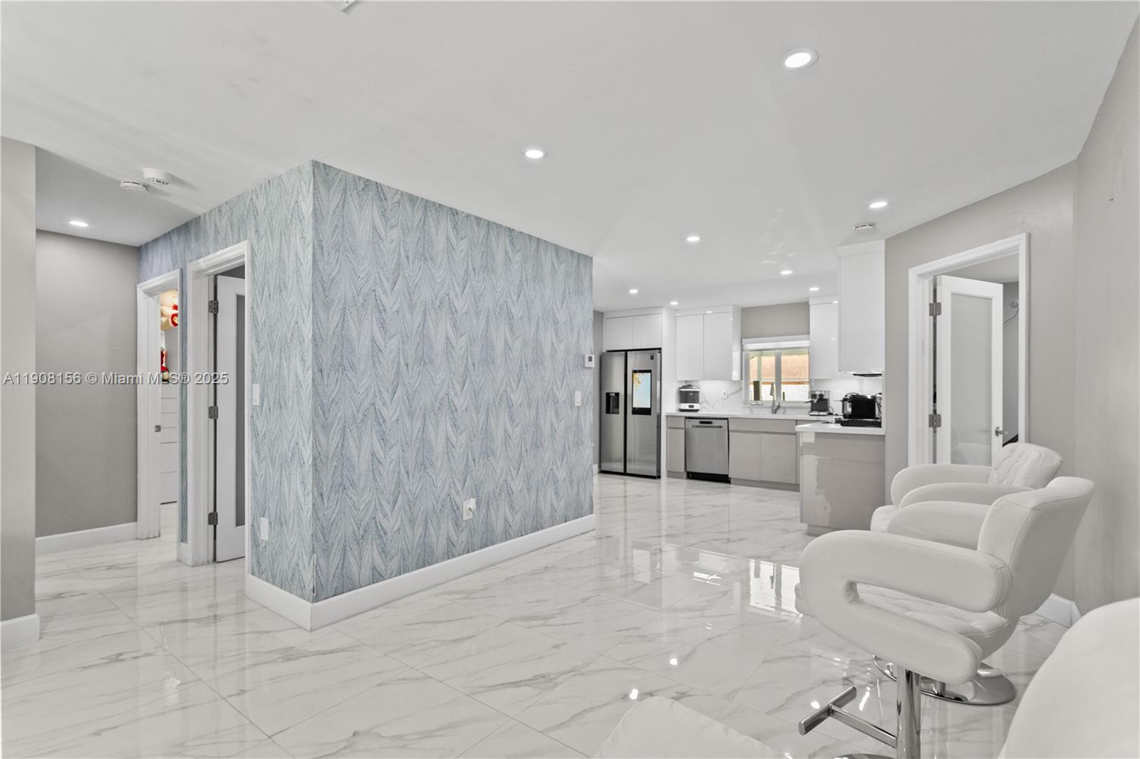 LAKES ON THE GREEN NORTH - Residential