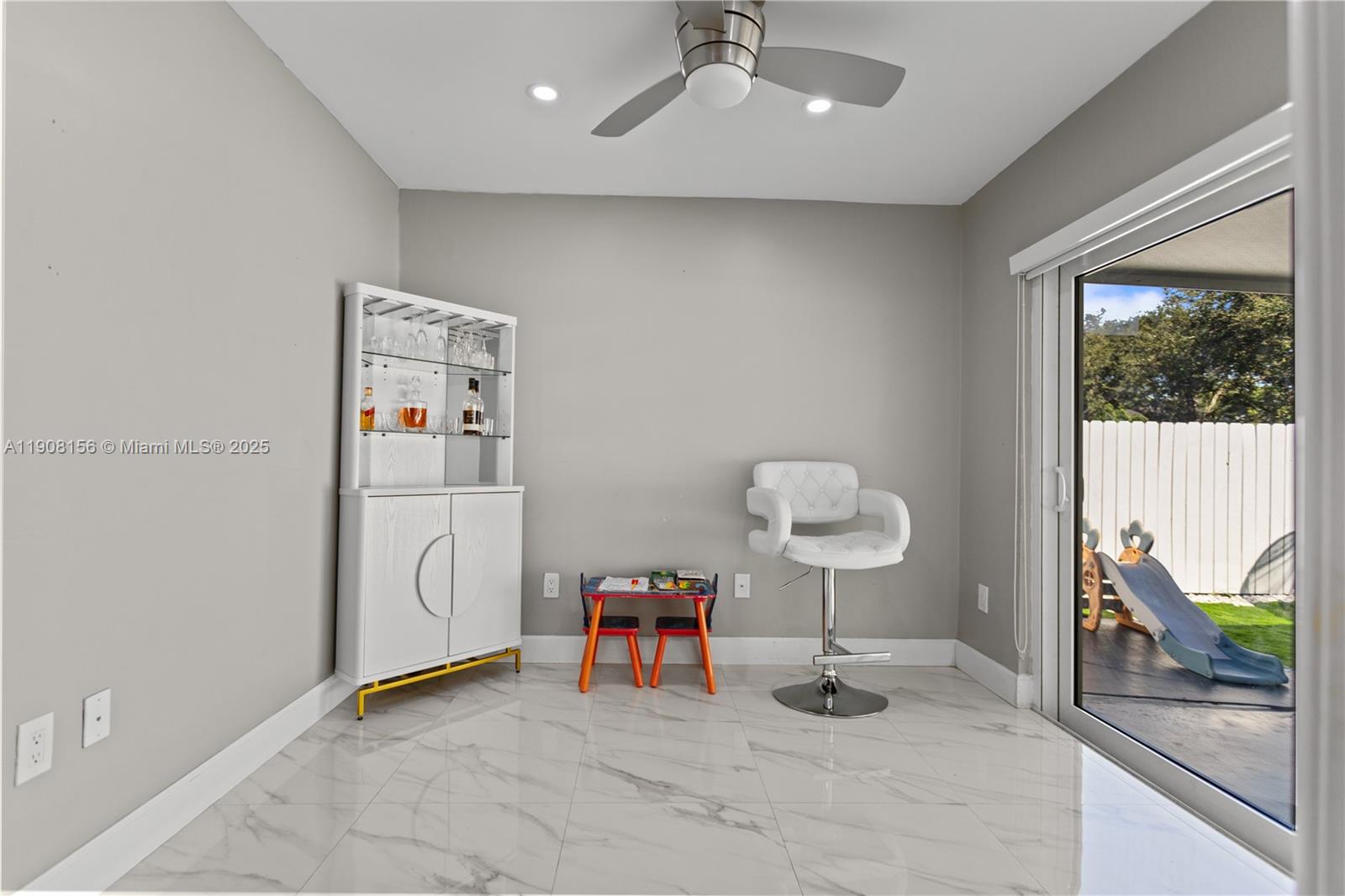 LAKES ON THE GREEN NORTH - Residential