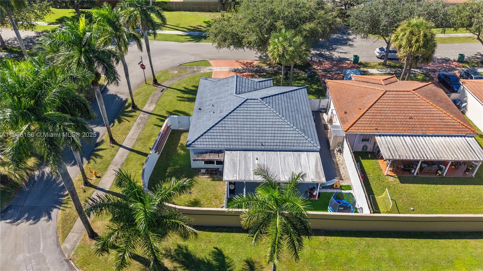 LAKES ON THE GREEN NORTH - Residential