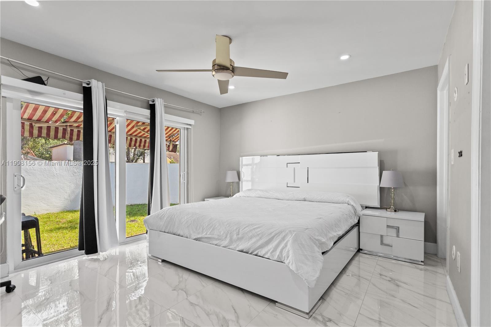 LAKES ON THE GREEN NORTH - Residential