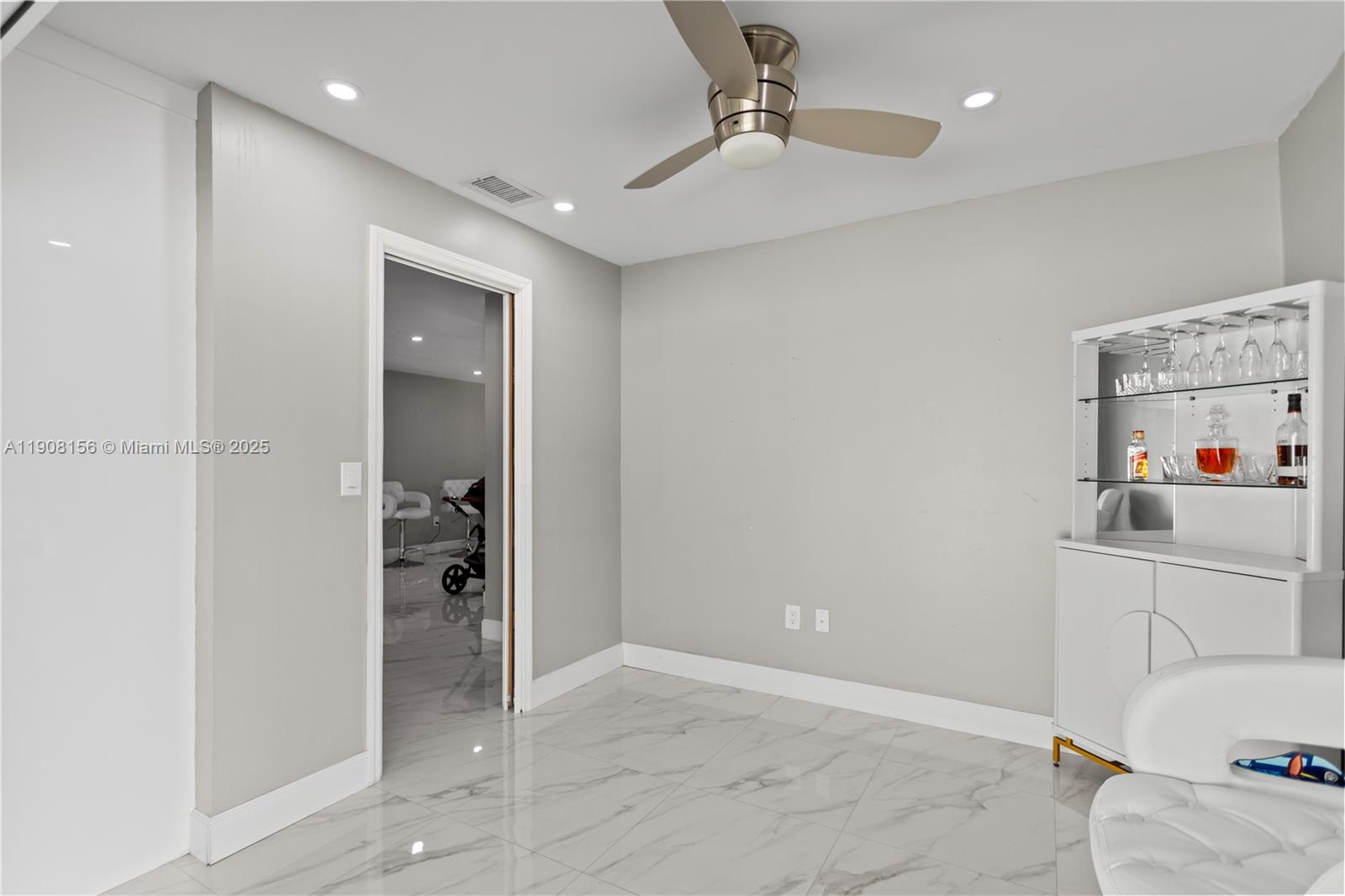 LAKES ON THE GREEN NORTH - Residential