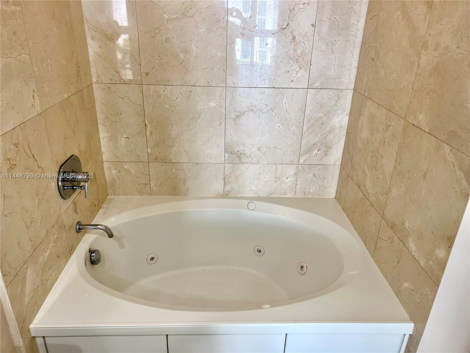 CITYPLACE SOUTH TOWER CON - Residential Lease