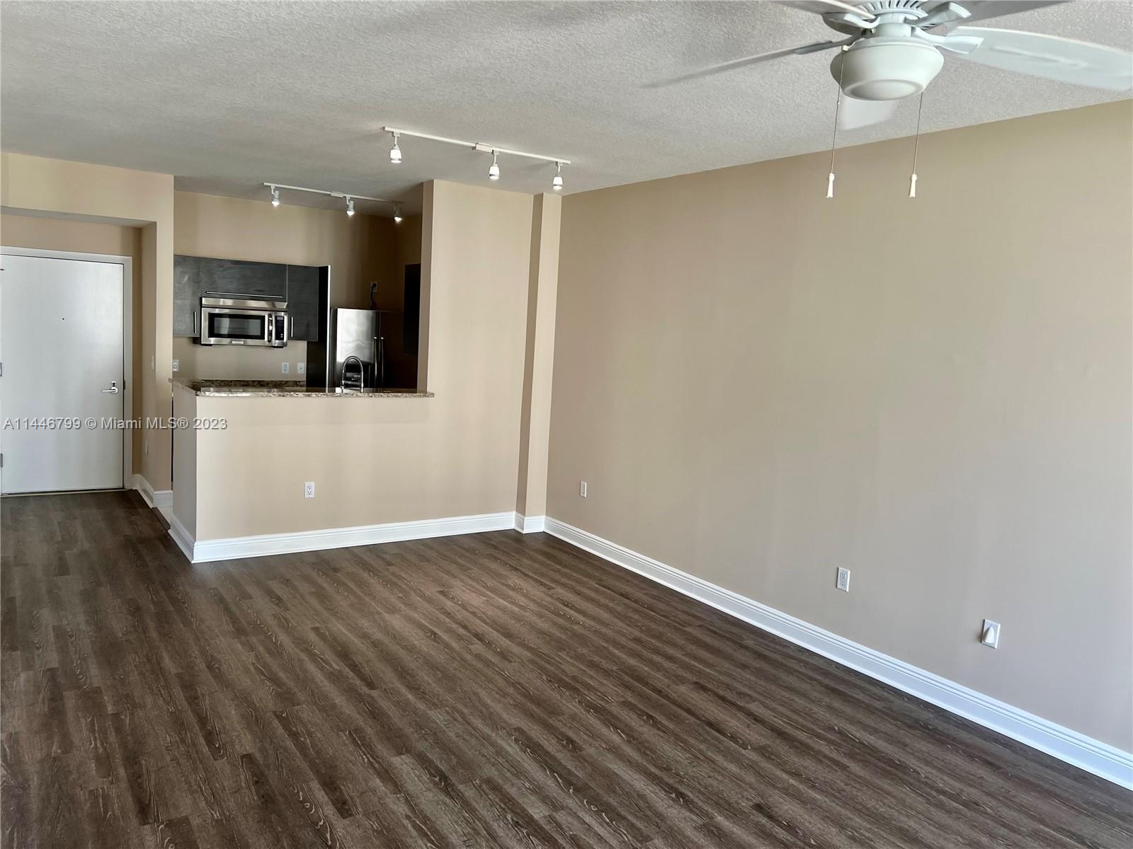 CITYPLACE SOUTH TOWER CON - Residential Lease