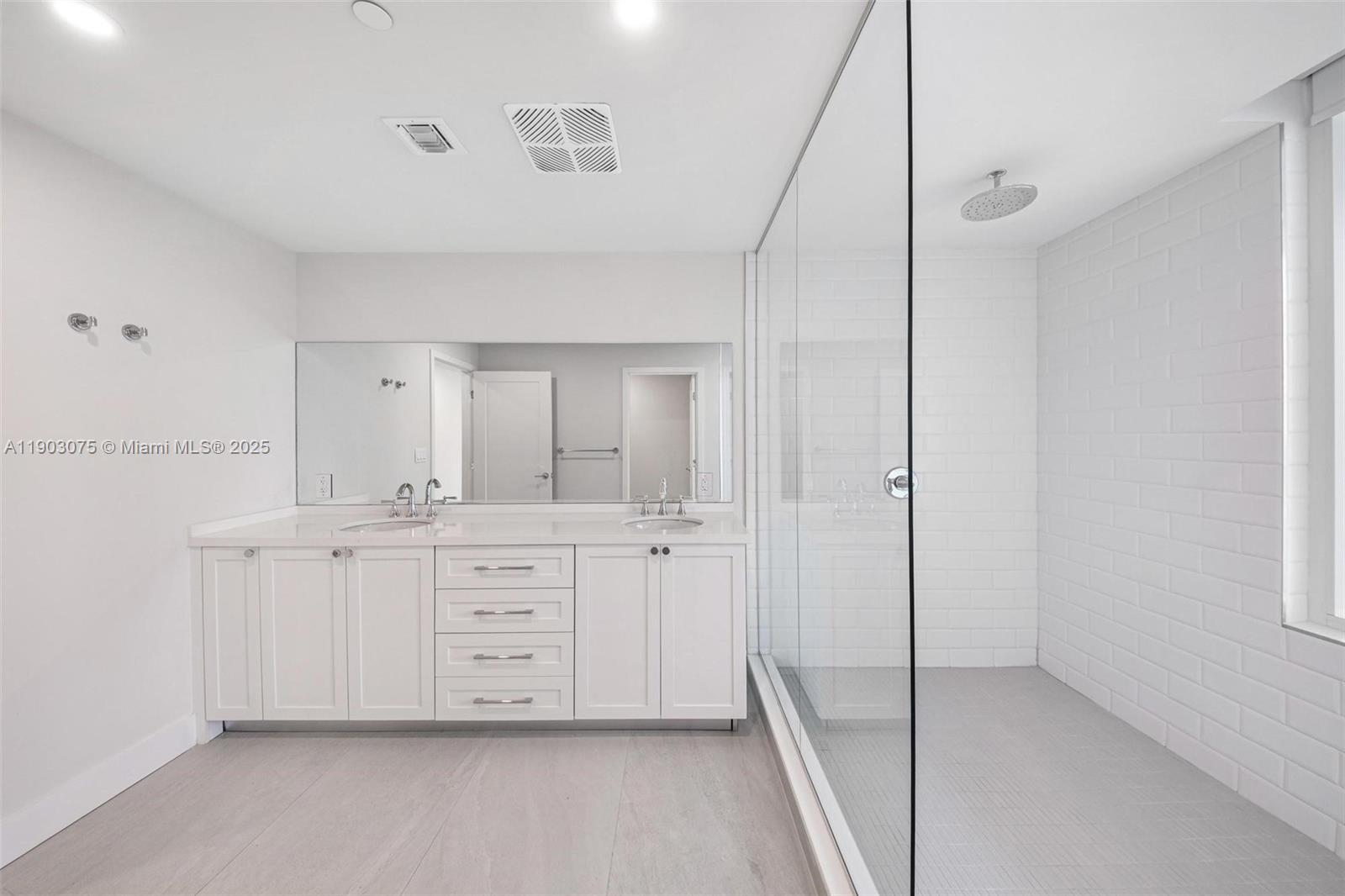 The Hamilton - Residential Lease