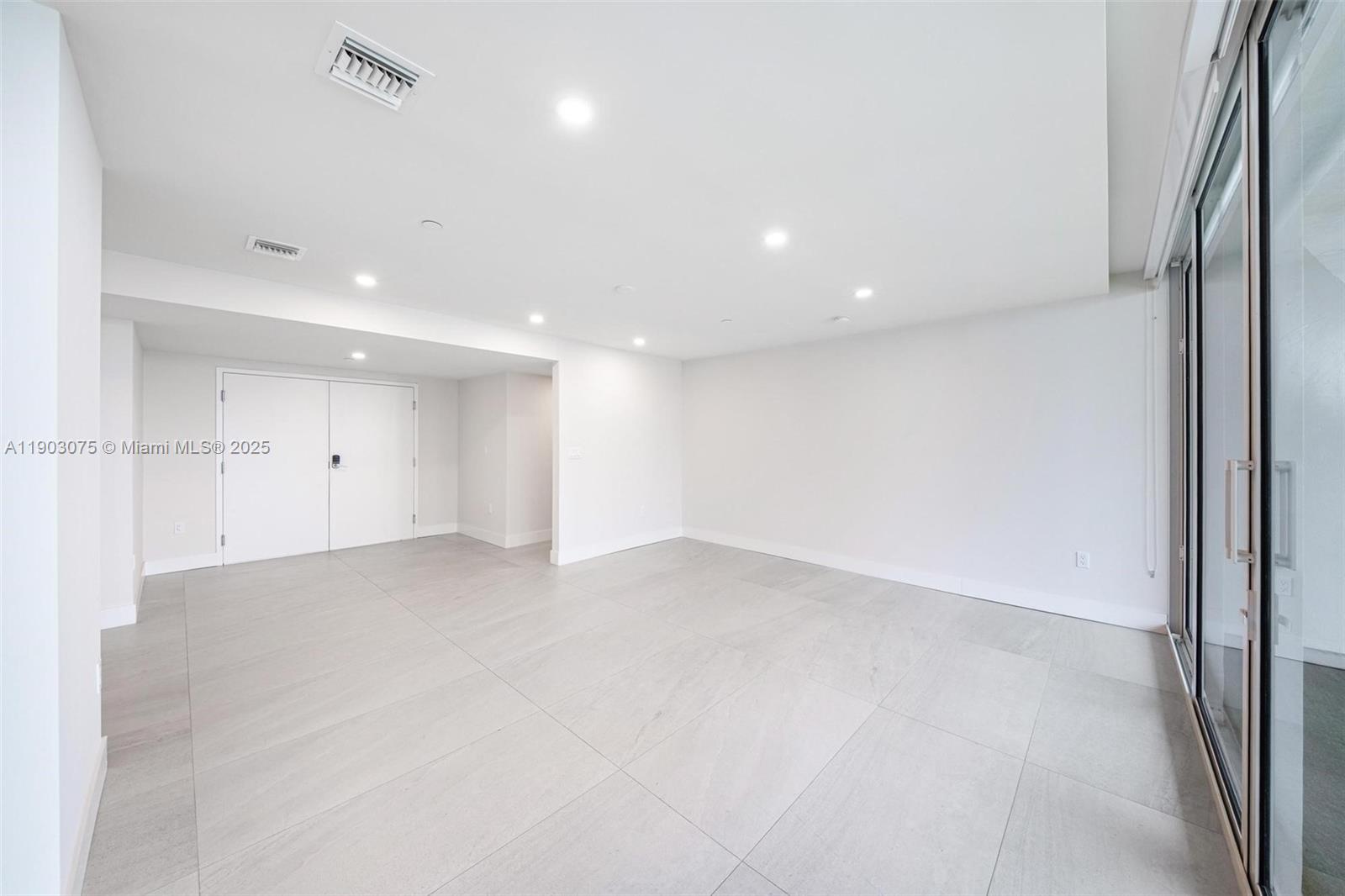 The Hamilton - Residential Lease