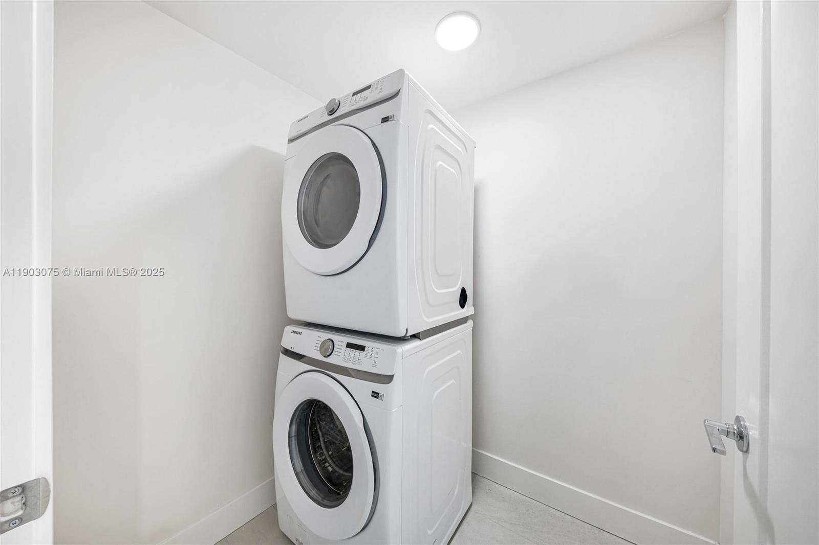 The Hamilton - Residential Lease