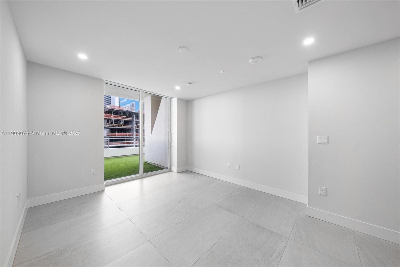 The Hamilton - Residential Lease