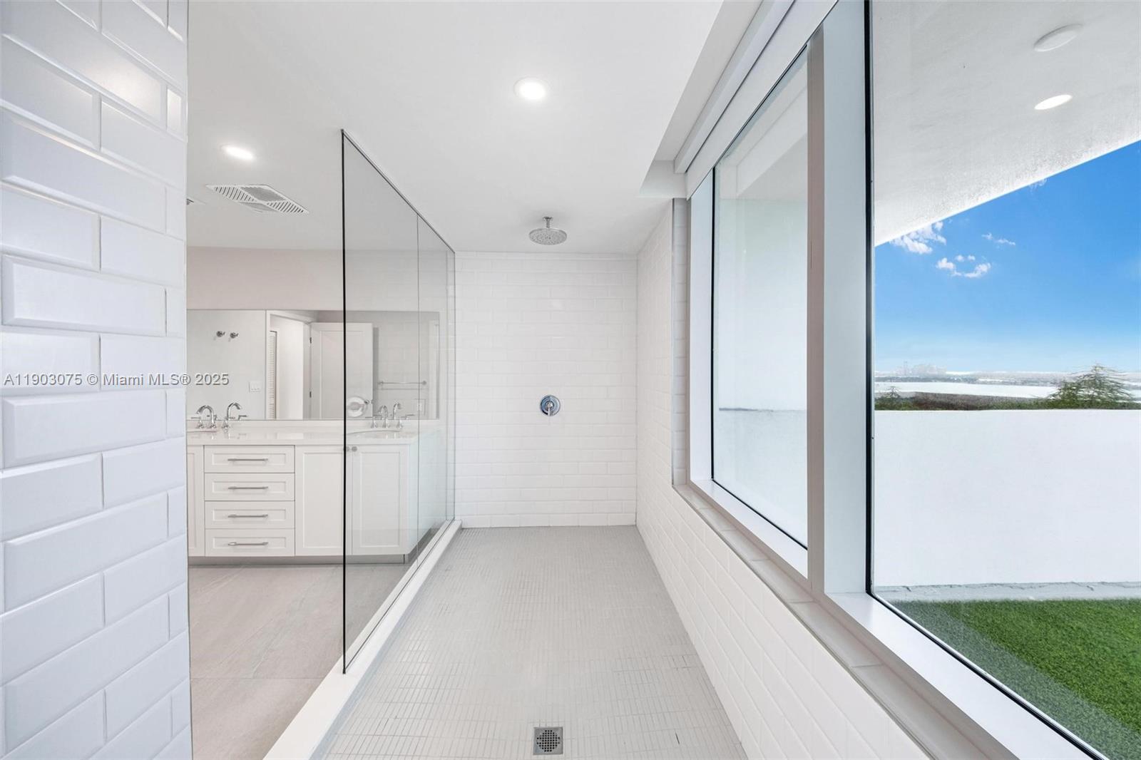 The Hamilton - Residential Lease