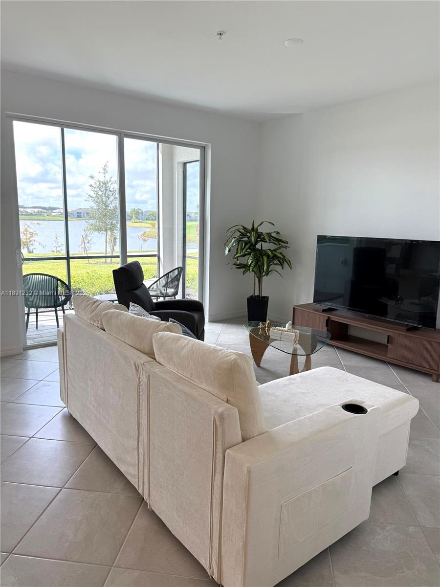 The National Golf & Countr - Residential