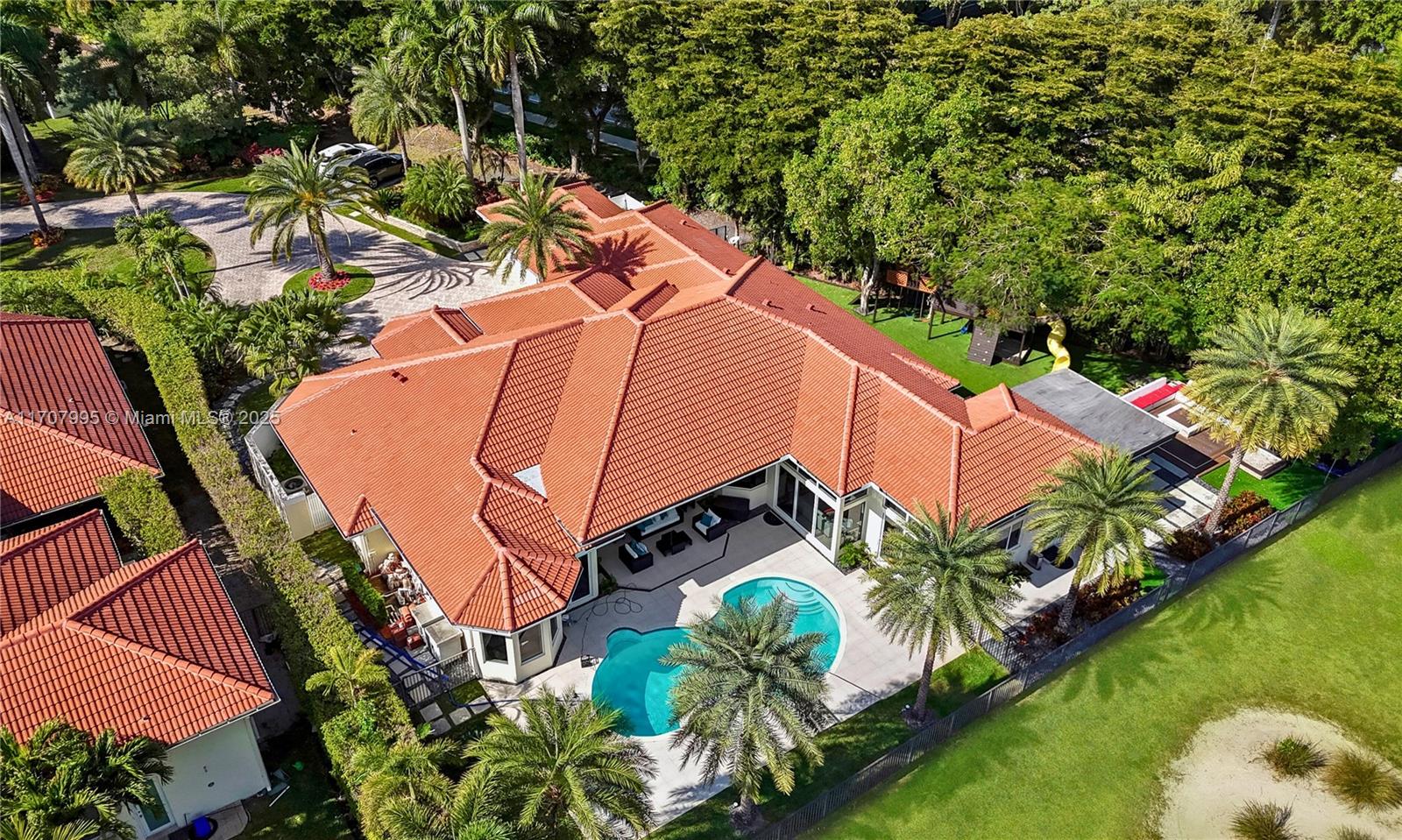 2445 Provence Cir