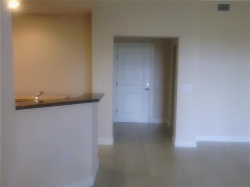THE PALMS OF WESTON - Residential Lease