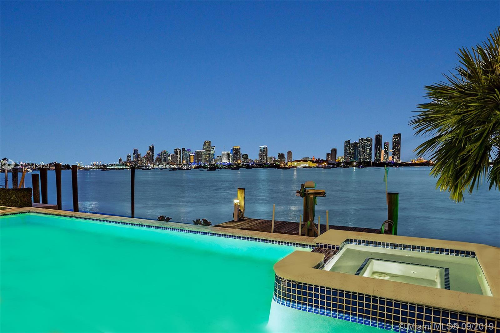 SAN MARINO ISLAND - Residential