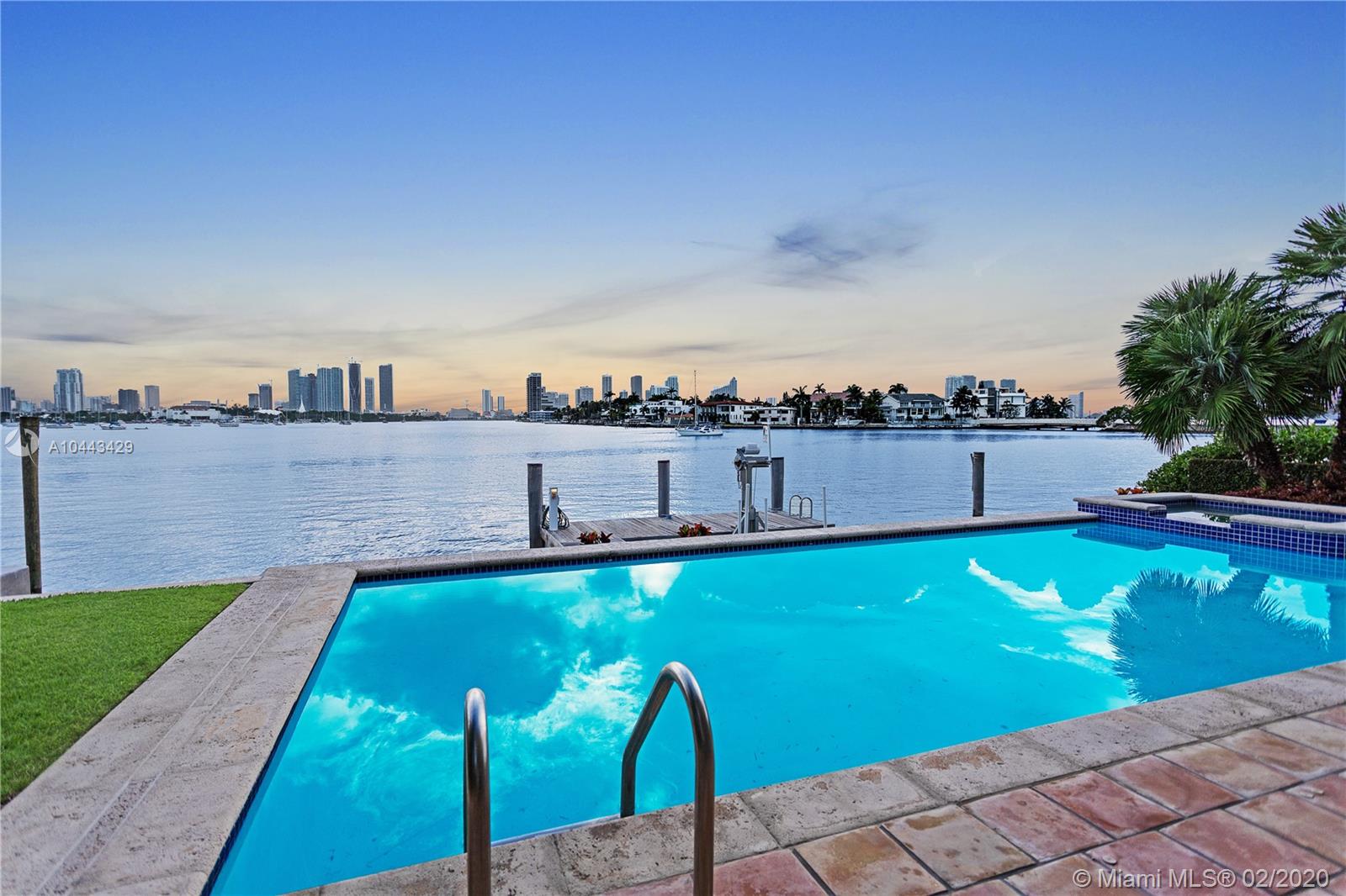 SAN MARINO ISLAND - Residential