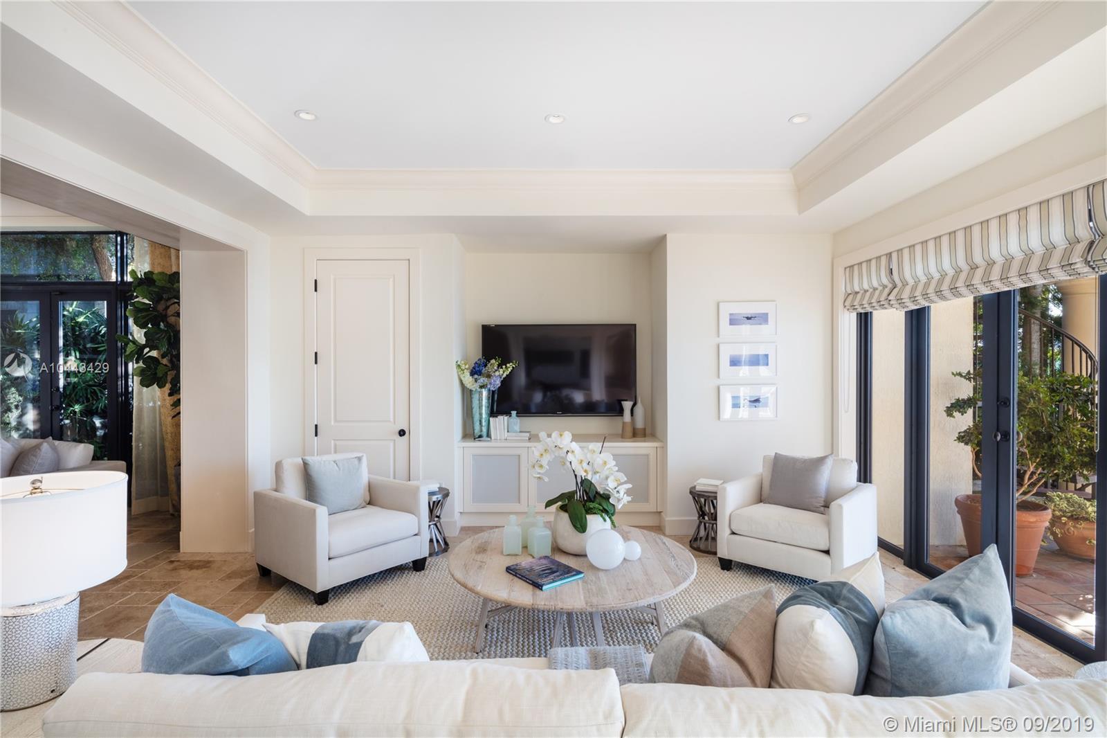 SAN MARINO ISLAND - Residential