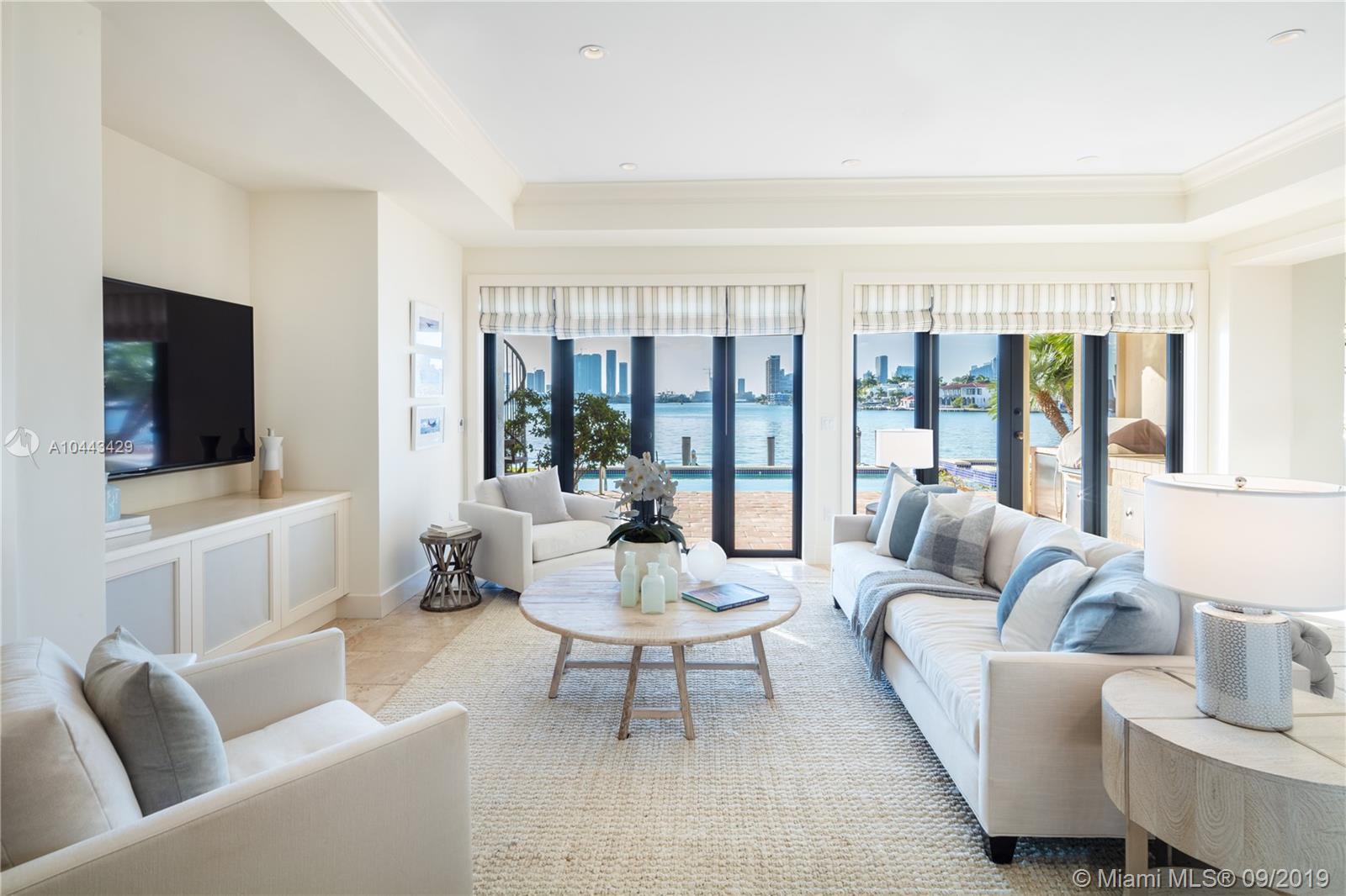 SAN MARINO ISLAND - Residential