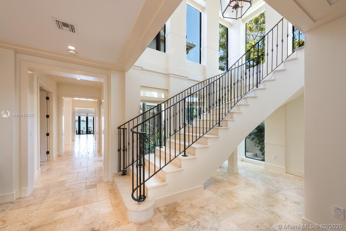 SAN MARINO ISLAND - Residential