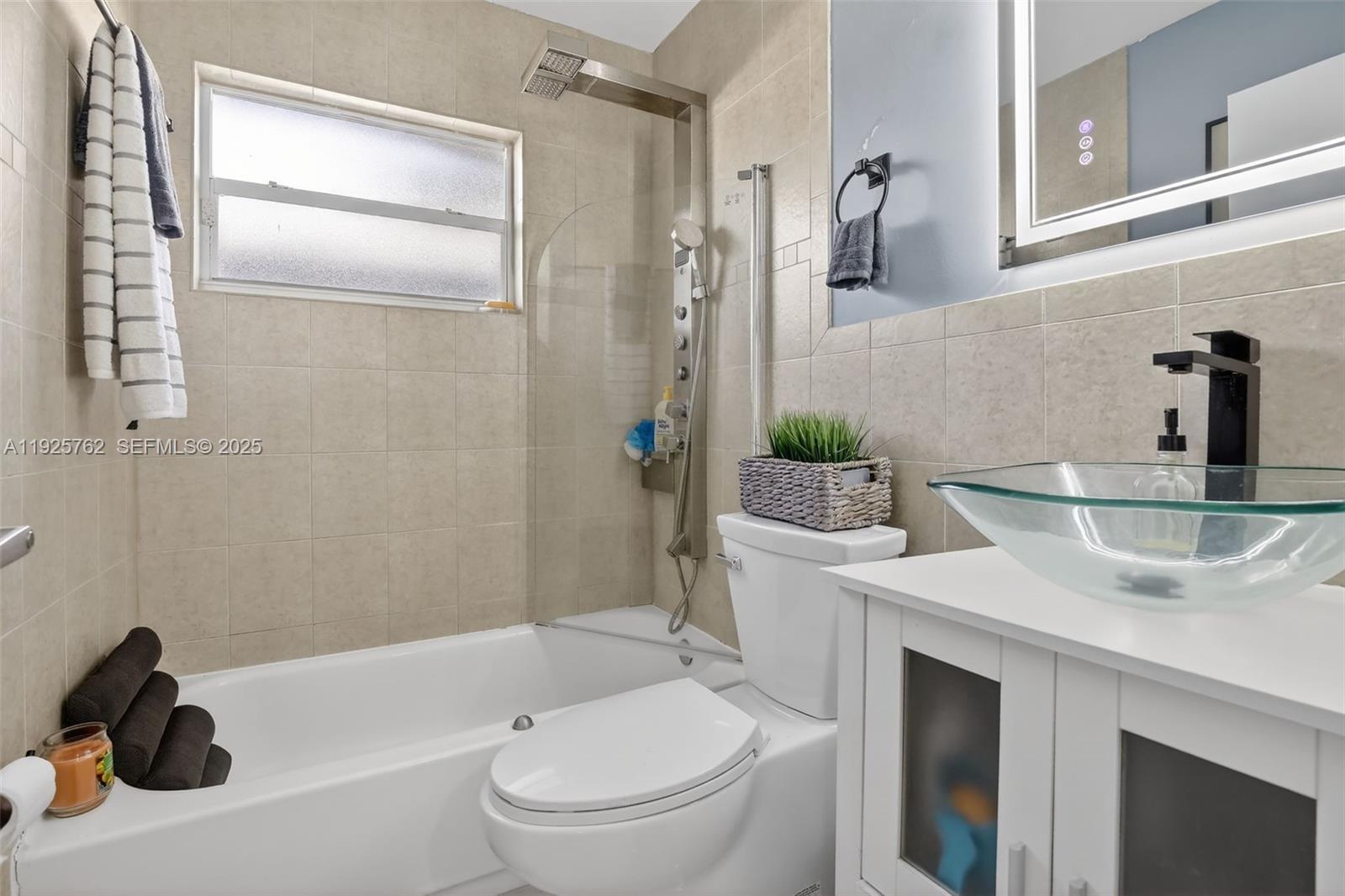 LIBERIA - Residential