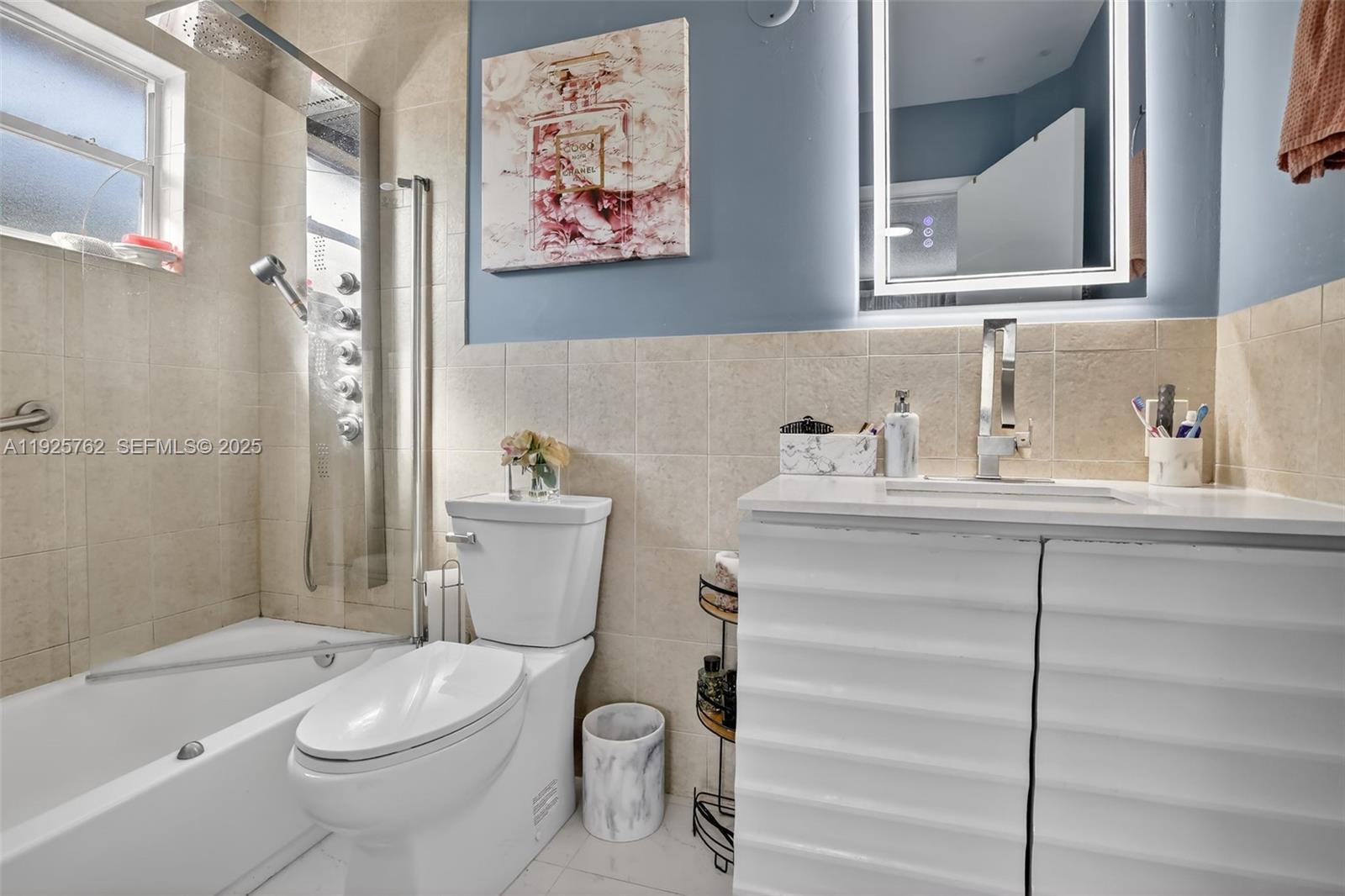 LIBERIA - Residential