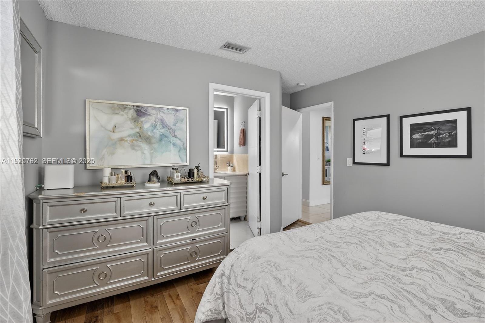 LIBERIA - Residential