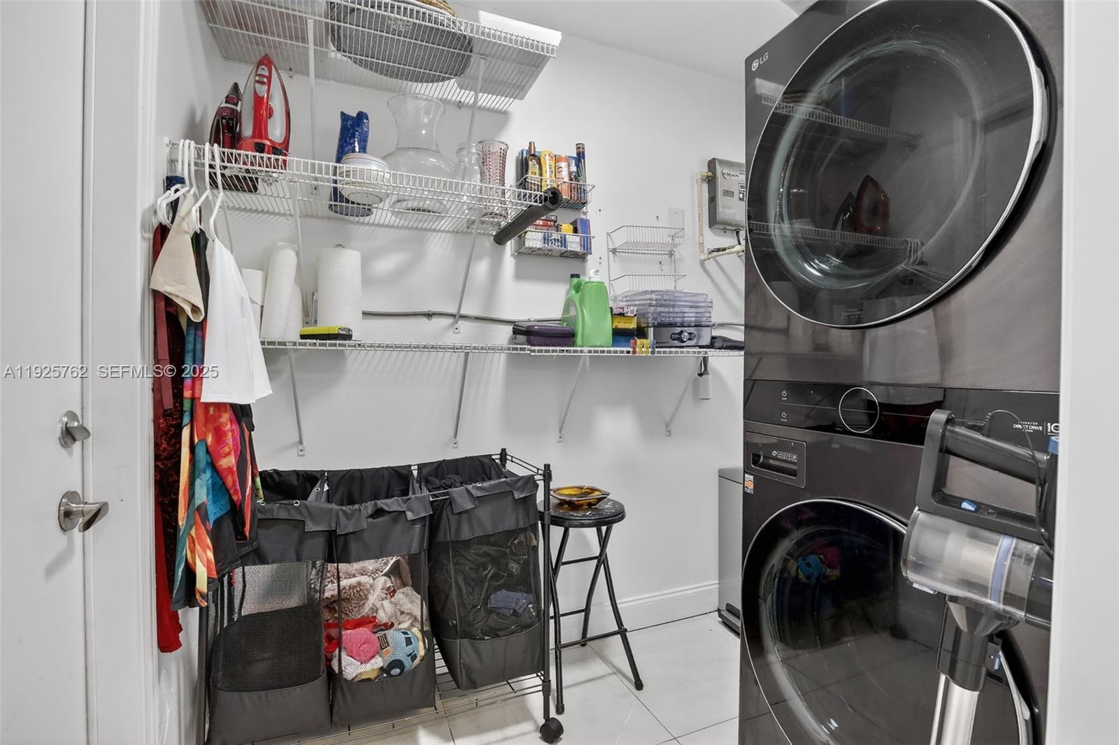 LIBERIA - Residential