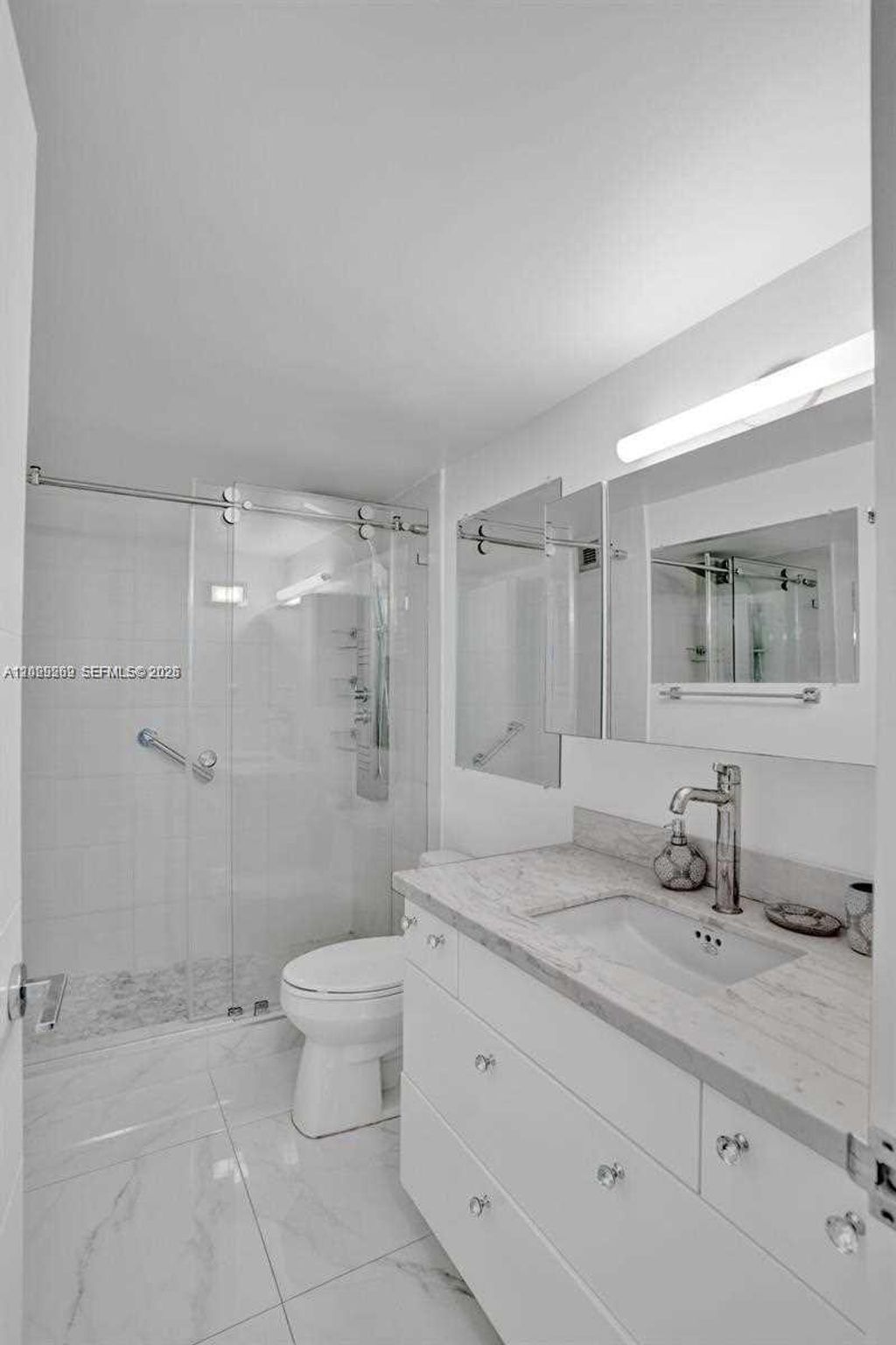 Photo of 2500 Parkview Dr #1008, Hallandale Beach, FL 33009 (MLS # A12029269)