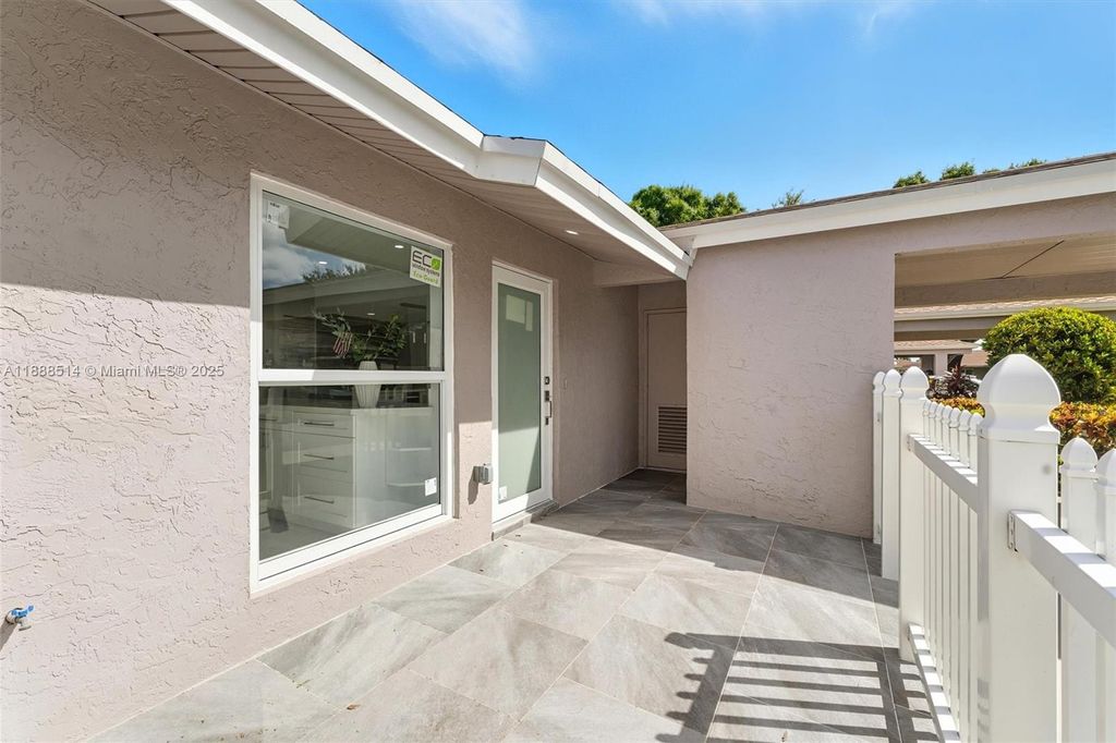 Photo of 6839 Moonlit Dr, Delray Beach, FL 33446 (MLS # A11888514)