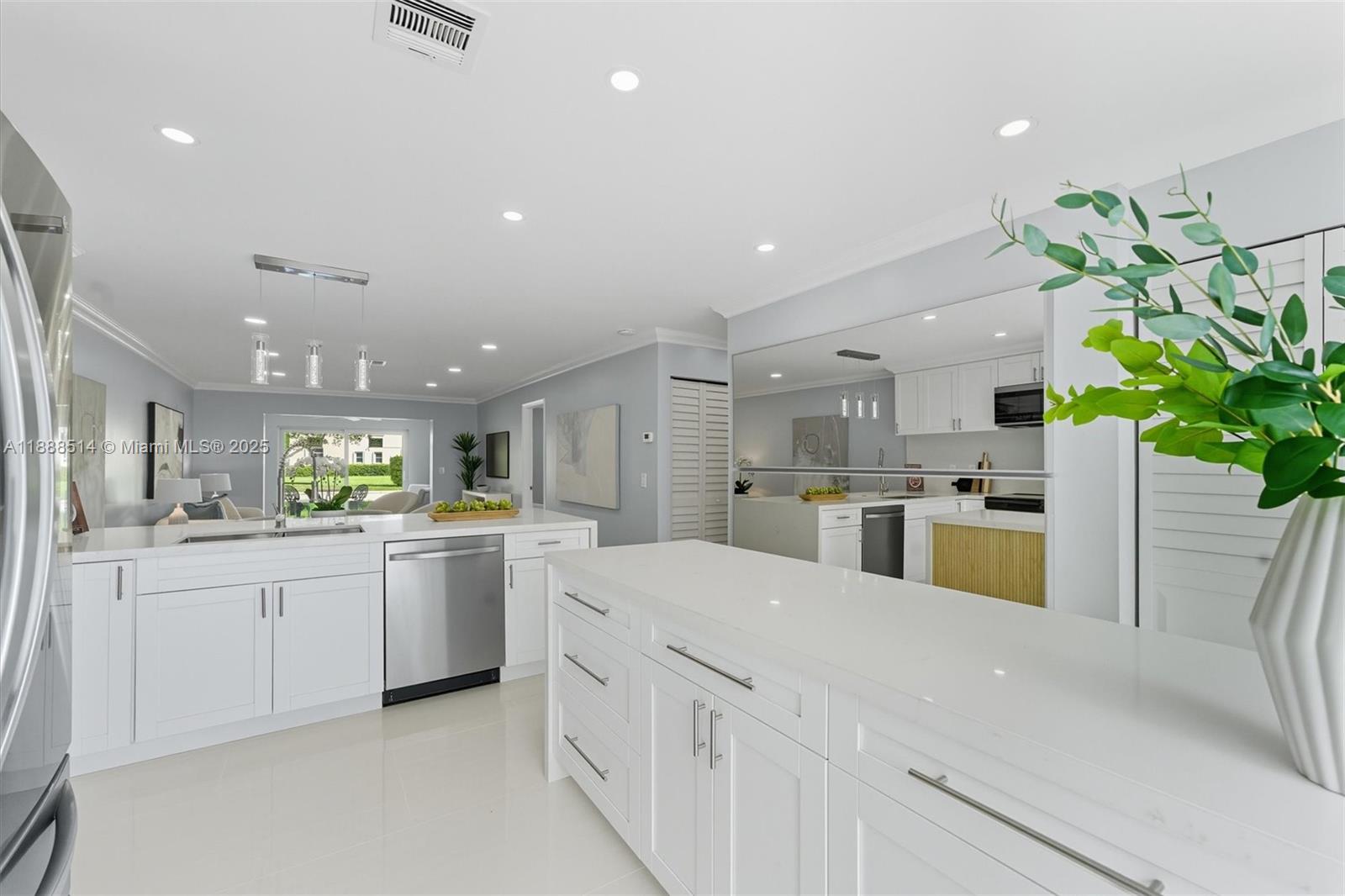 CAMELOT VILLAGE SEC 4 - Residential