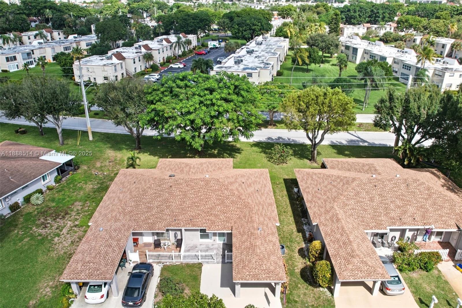 CAMELOT VILLAGE SEC 4 - Residential