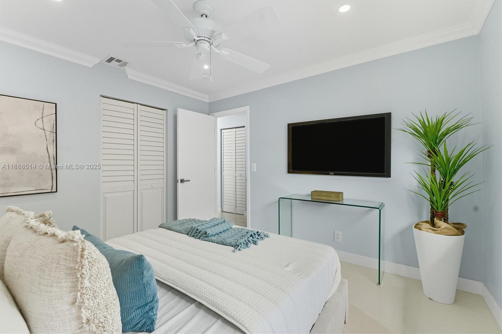 CAMELOT VILLAGE SEC 4 - Residential