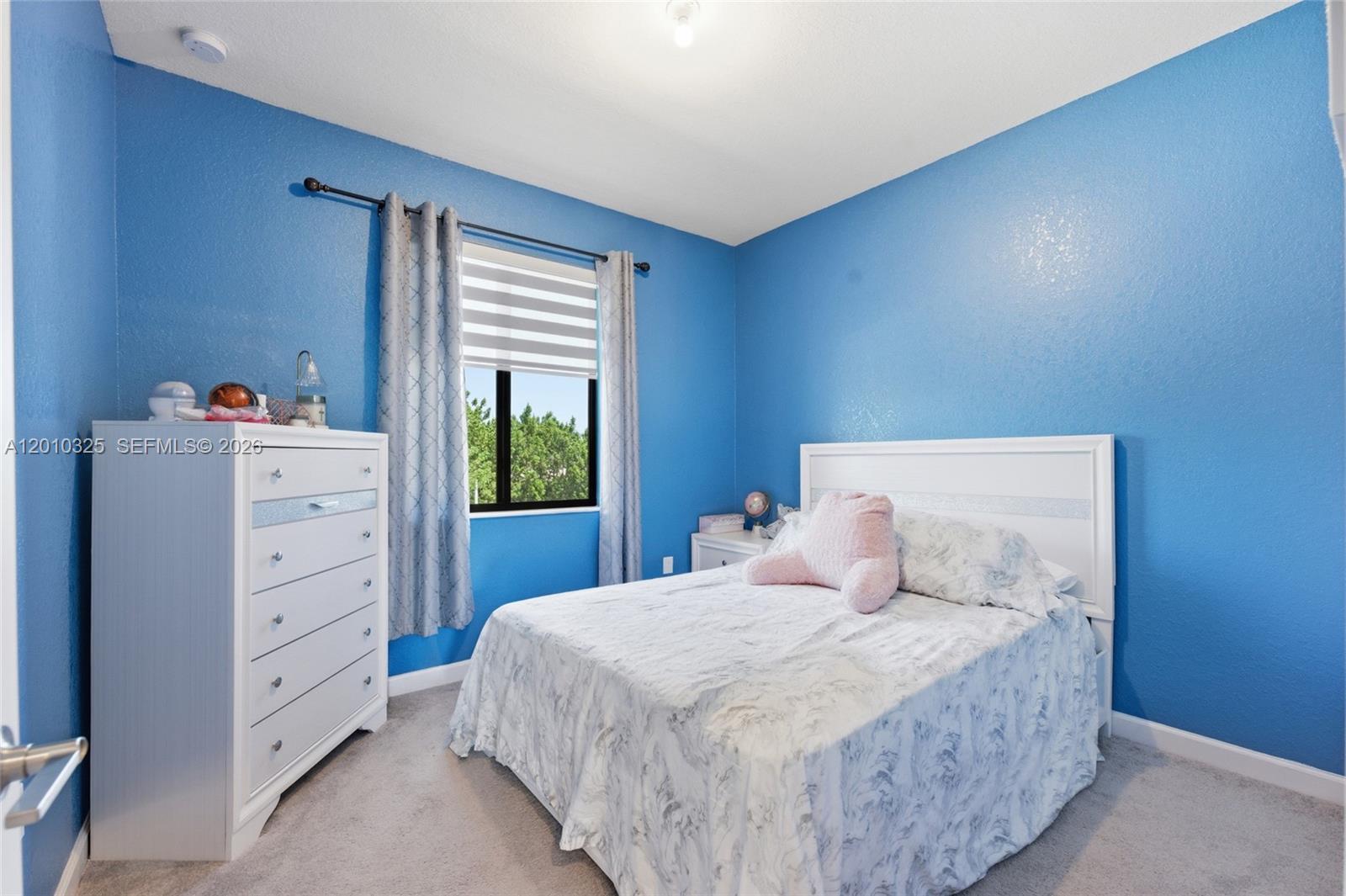 VIA VENTURA NEIGHBORHOOD - Residential