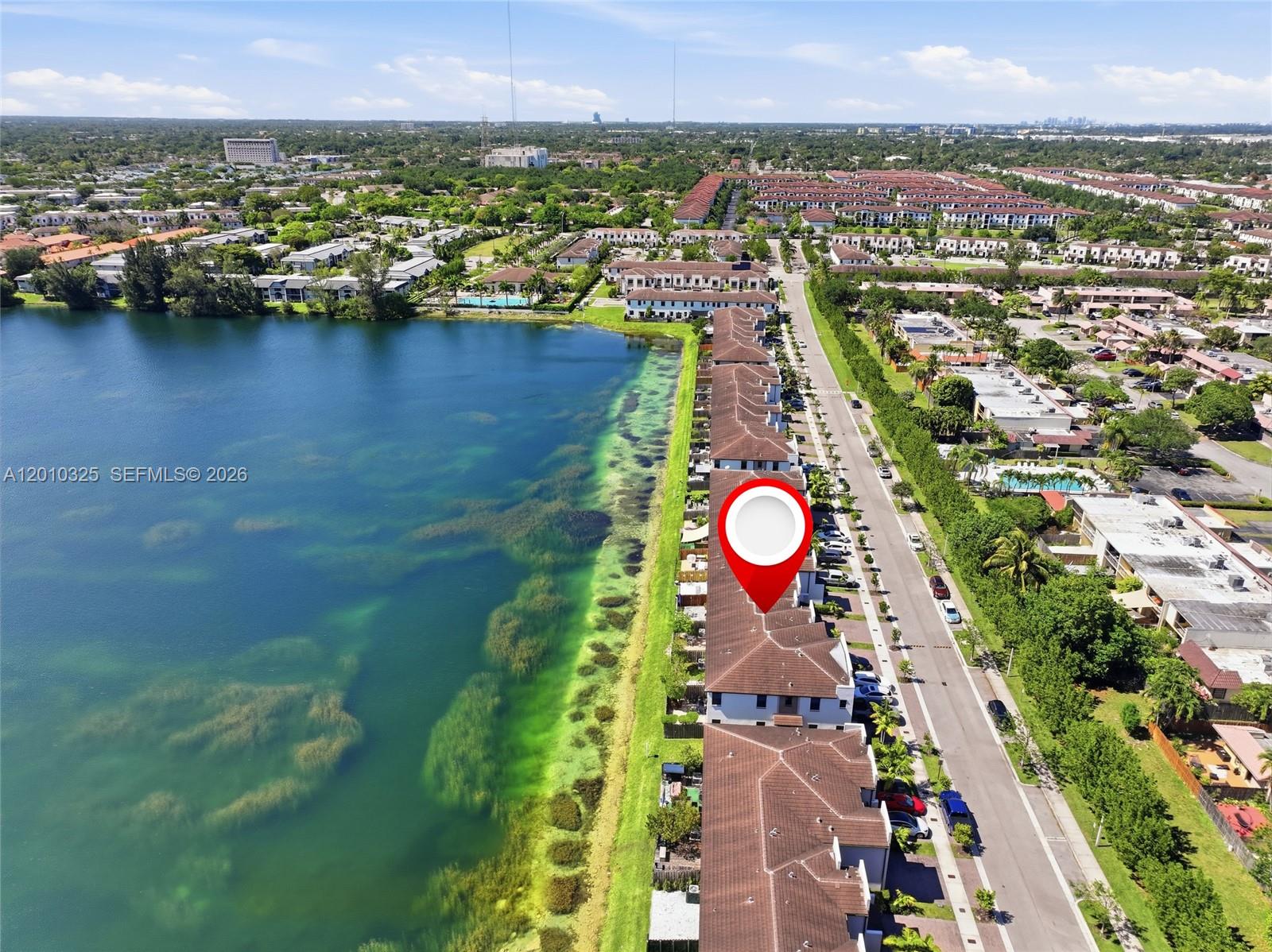 VIA VENTURA NEIGHBORHOOD - Residential