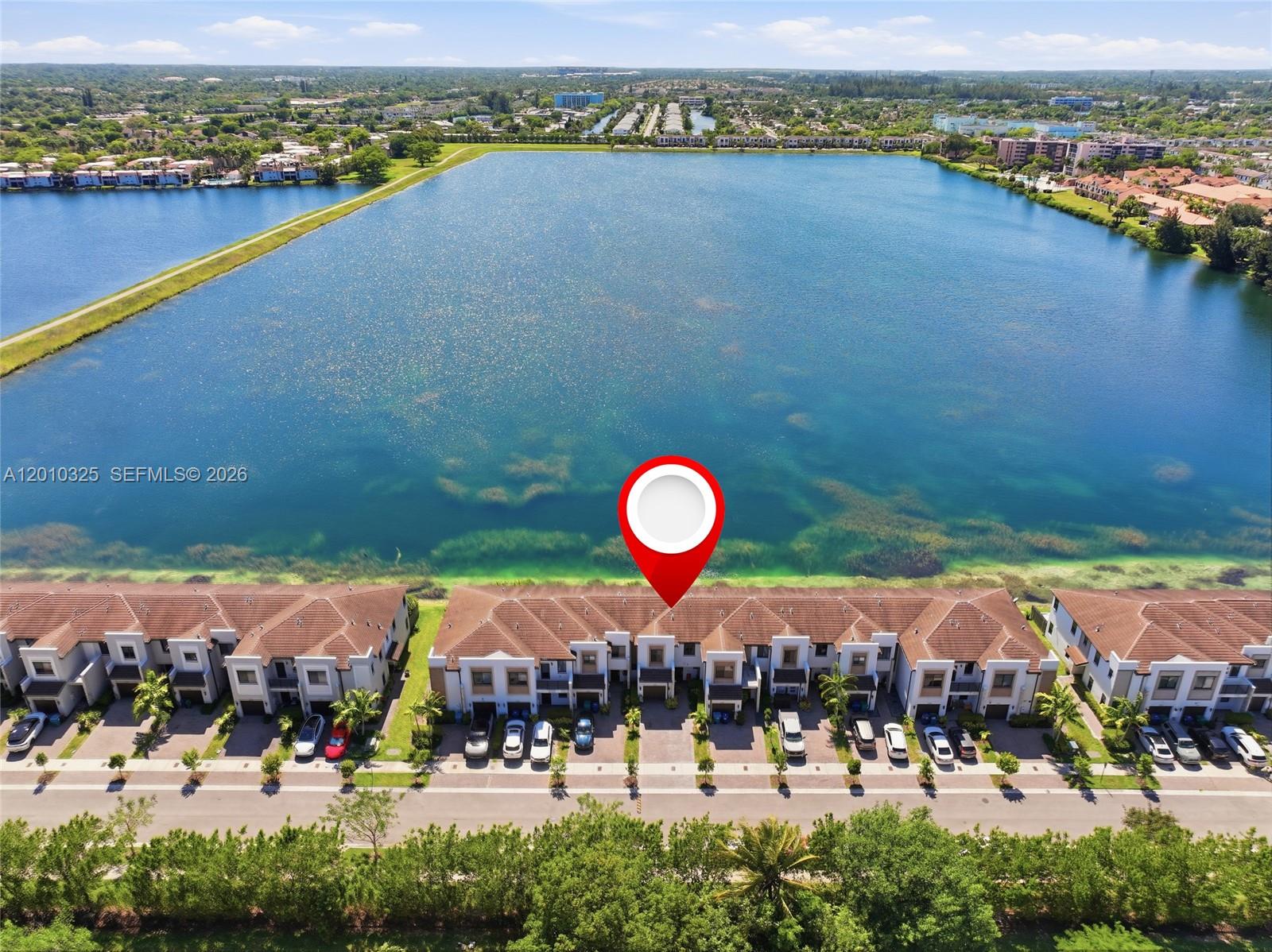 VIA VENTURA NEIGHBORHOOD - Residential