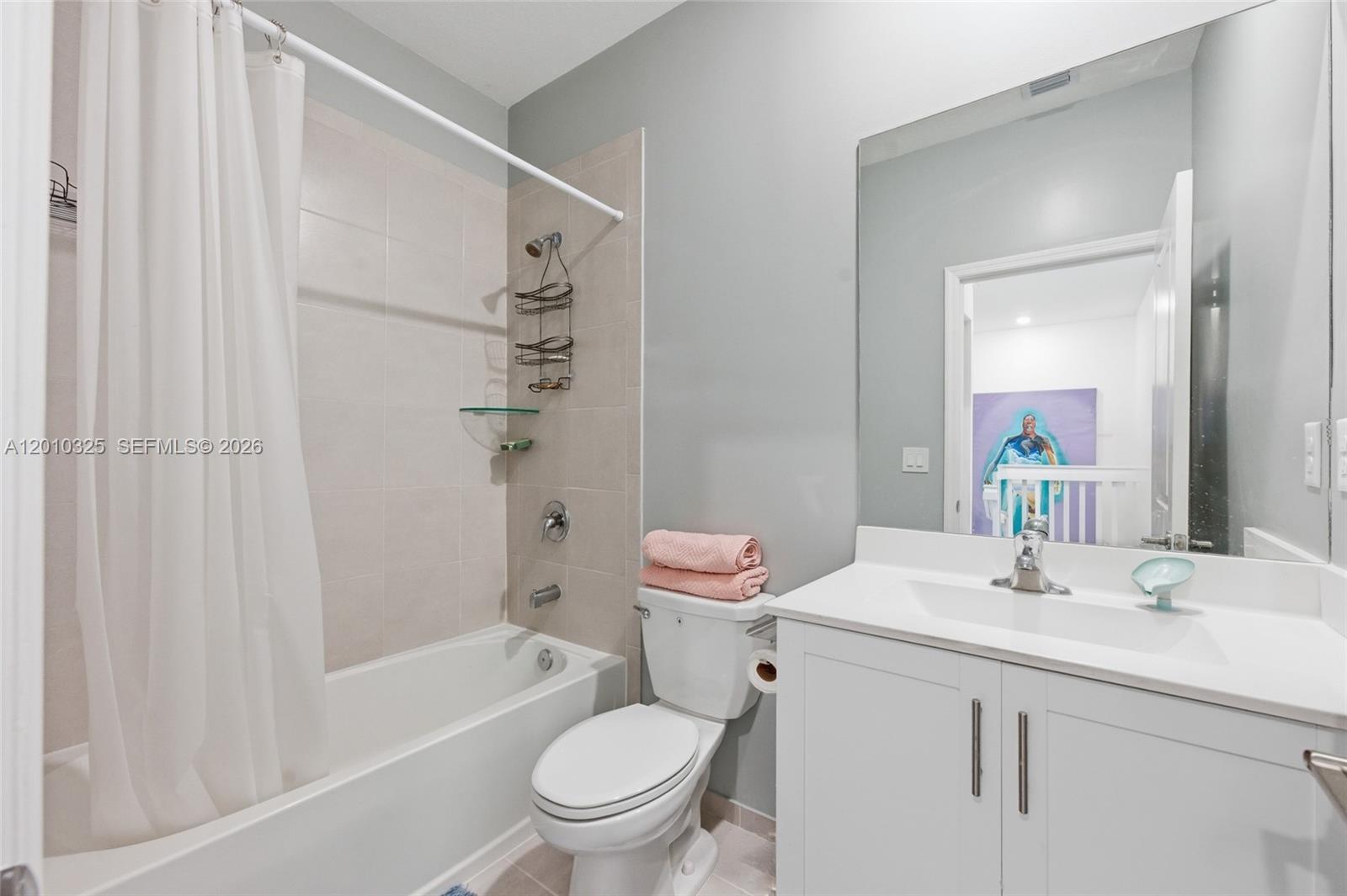 VIA VENTURA NEIGHBORHOOD - Residential