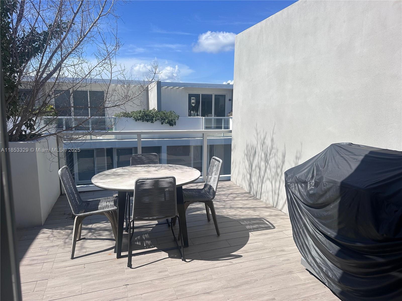 BAY HARBOR ISLAND - Residential Lease