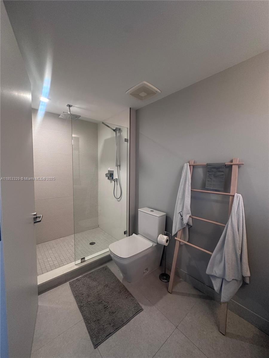 BAY HARBOR ISLAND - Residential Lease