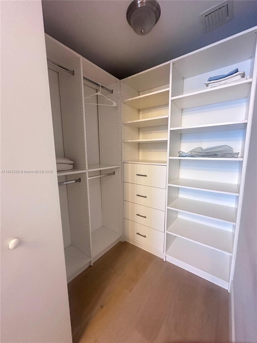 BAY HARBOR ISLAND - Residential Lease