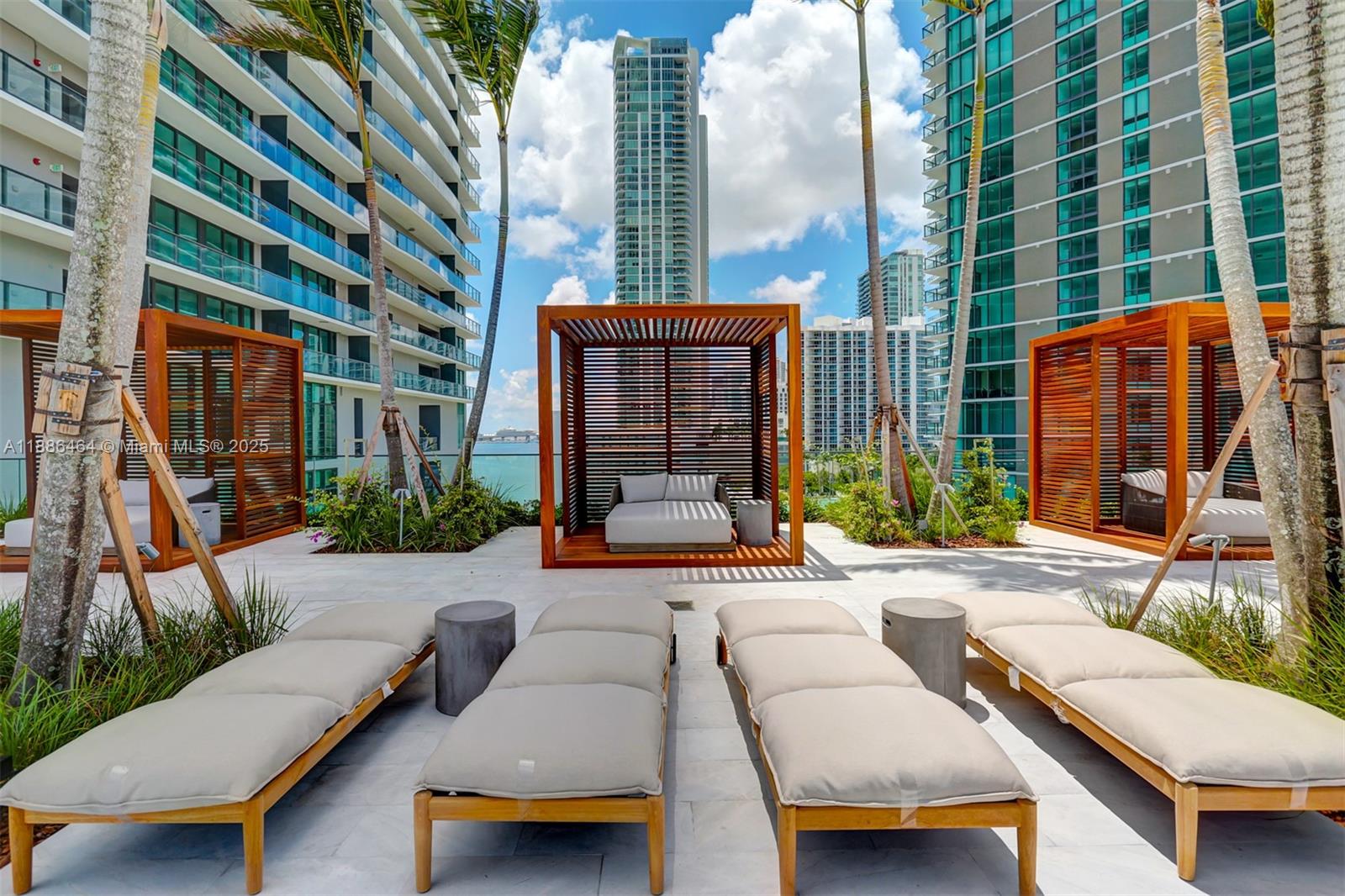 ONE PARAISO CONDO - Residential