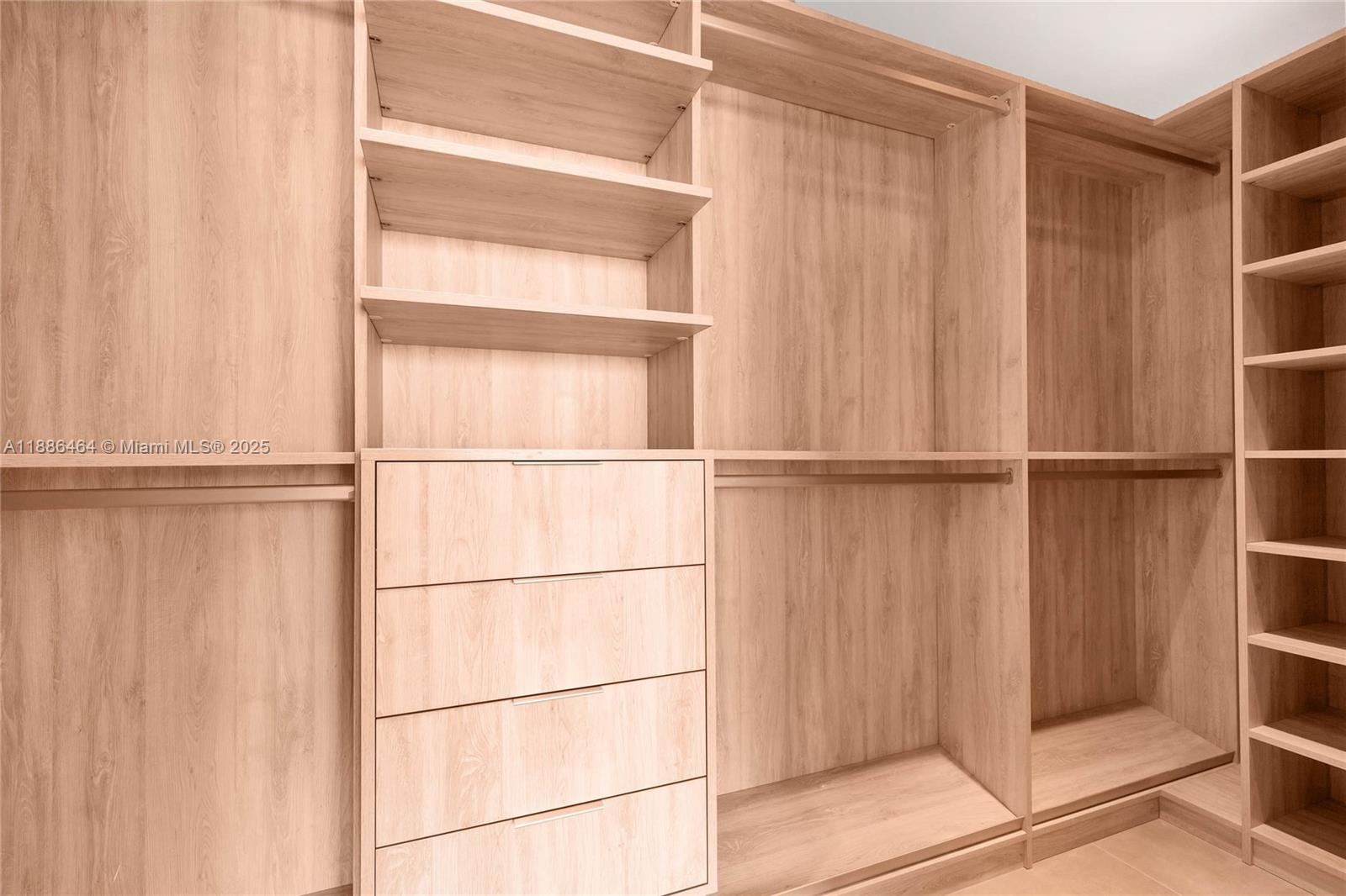 ONE PARAISO CONDO - Residential