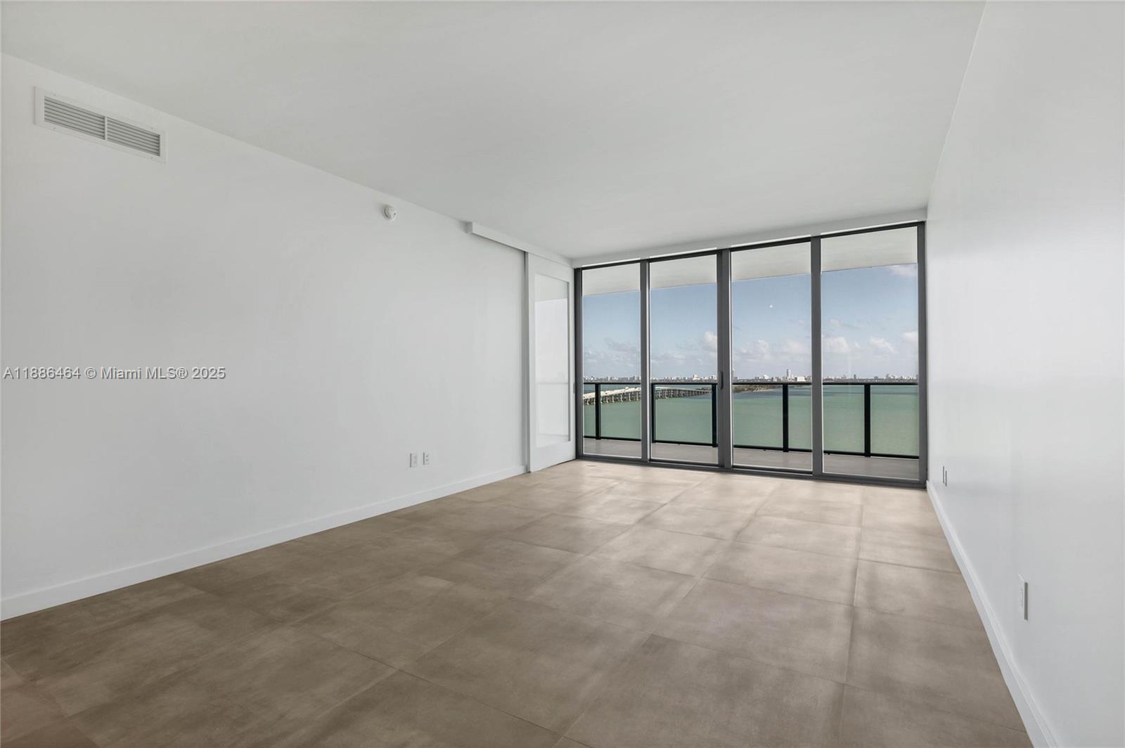 3131 NE 7th Ave 1203