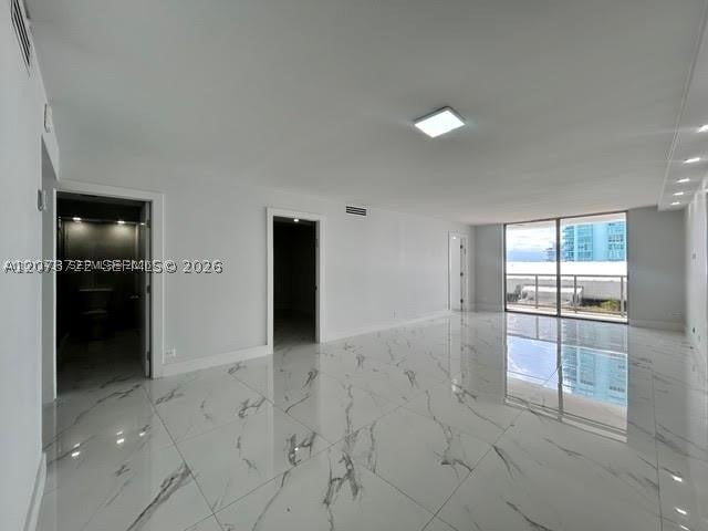 6039 Collins Ave CU -1033