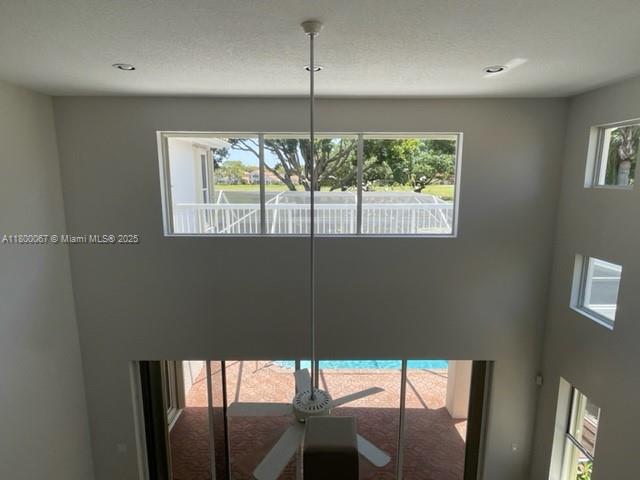 DIAMOND HEAD - Residential Lease