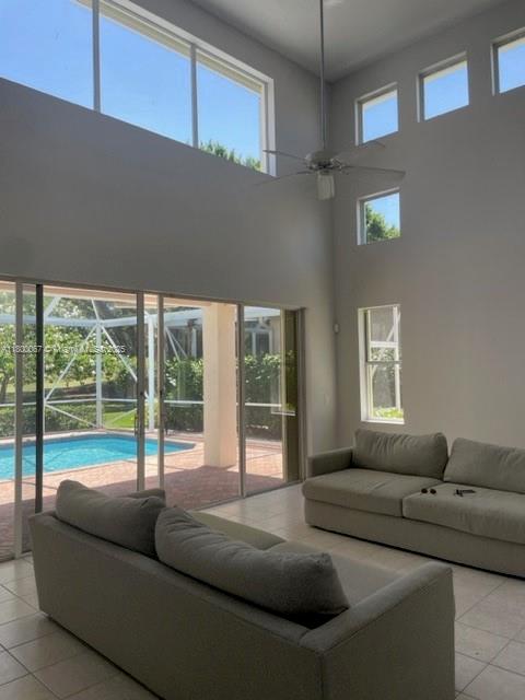 DIAMOND HEAD - Residential Lease