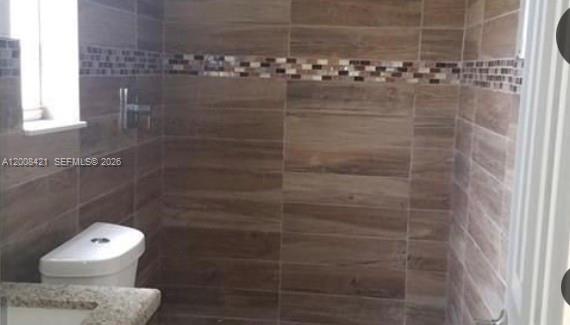 N MIAMI ESTATES - Residential