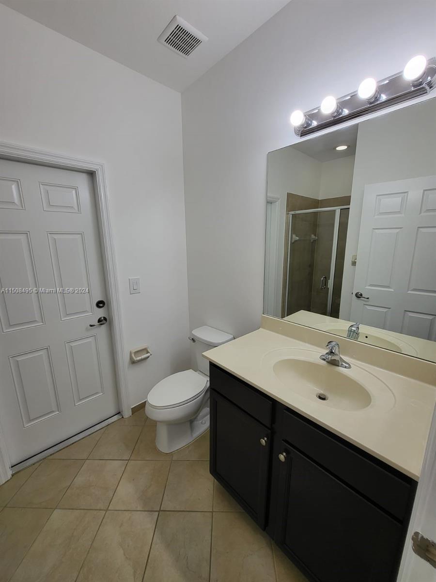 SILVER PALM WEST - Residential Lease