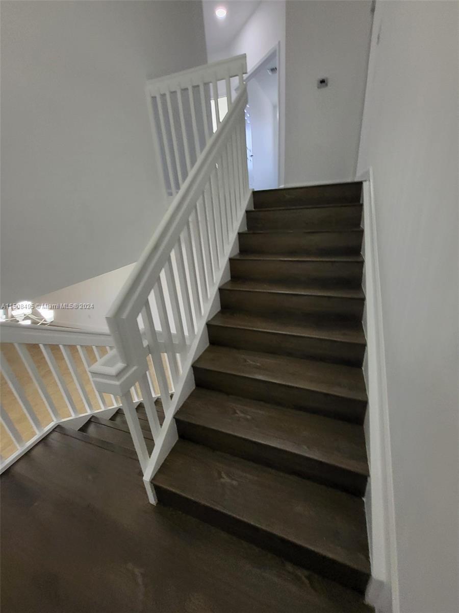 SILVER PALM WEST - Residential Lease