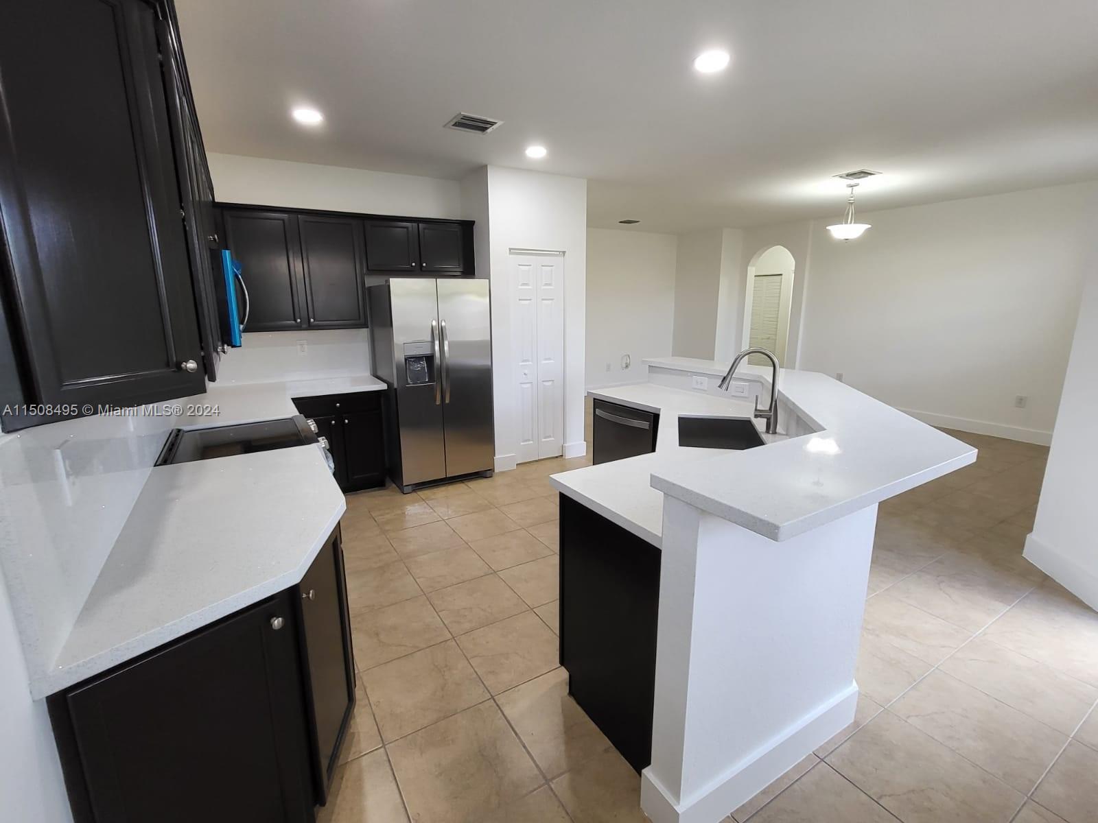 SILVER PALM WEST - Residential Lease