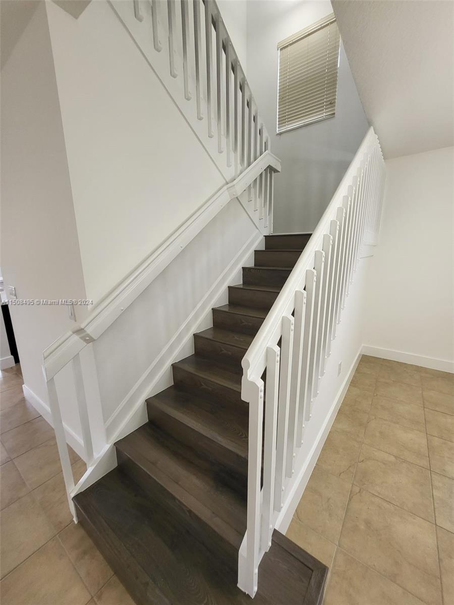 SILVER PALM WEST - Residential Lease