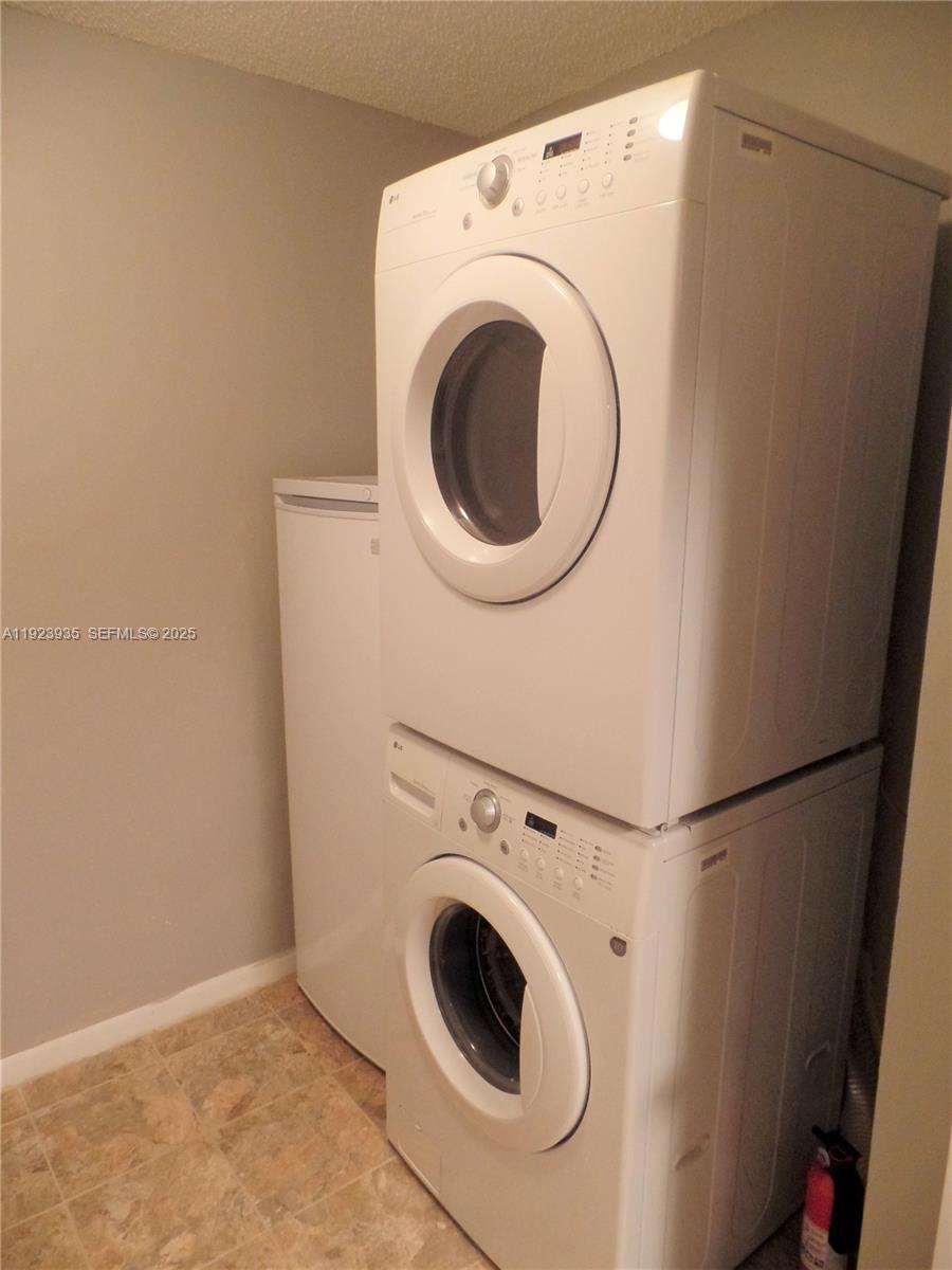 SUN VISTA GARDENS CONDO - Residential Lease