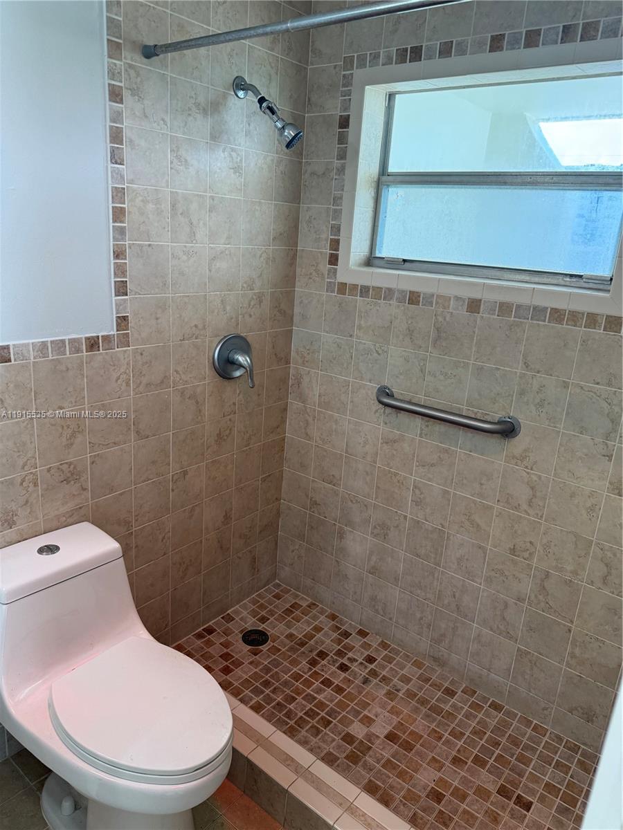 MAPIA CONDO - Residential Lease