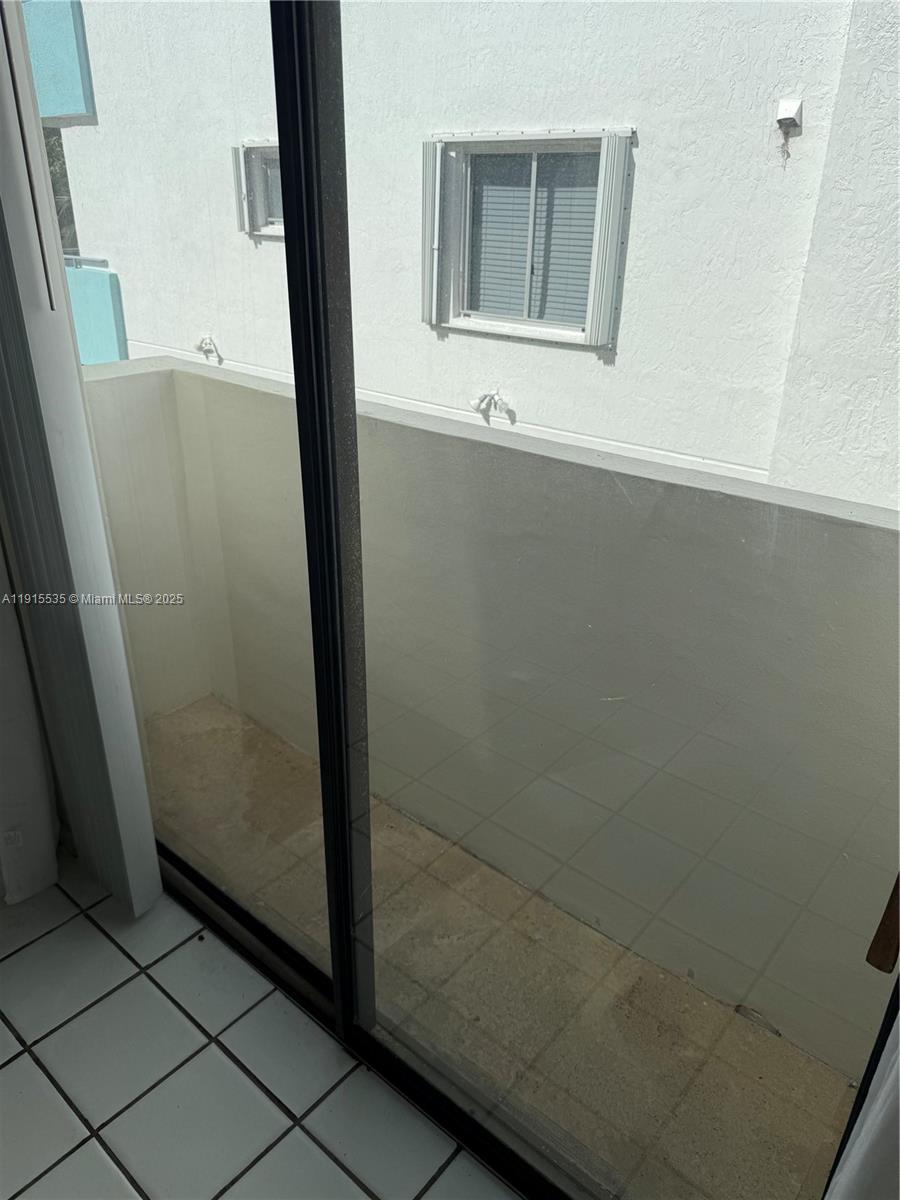 MAPIA CONDO - Residential Lease